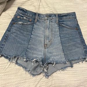 Abercrombie high rise mom short - size 27 / 4